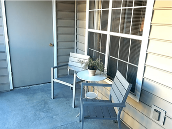 Large patio/balcony